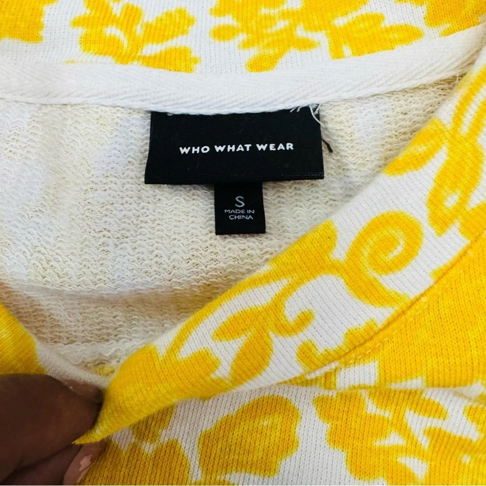 Yellow shirt - Picture 2 of 6